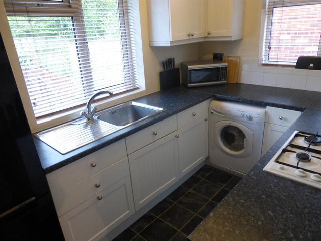  Image of 2 bedroom Maisonette for sale in Lea Vale Dartford DA1 at Crayford Kent Crayford, DA1 4DL