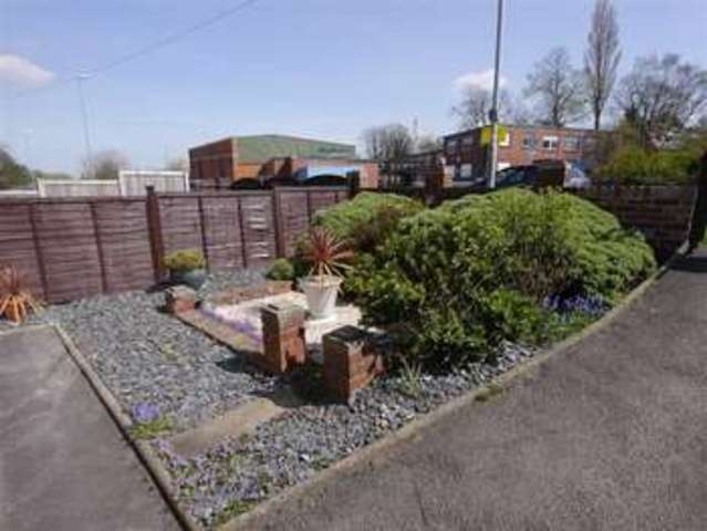  Image of 3 bedroom Property for sale in Leeds & Bradford Road Leeds LS13 at Leeds And Bradford Road Leeds Leeds, LS13 1HB