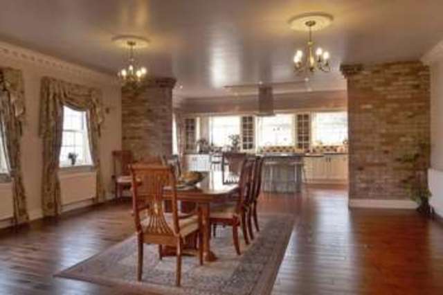  Image of 8 bedroom Detached house for sale in Leverington Common Leverington Wisbech PE13 at Leverington Common Leverington Wisbech, PE13 5DG