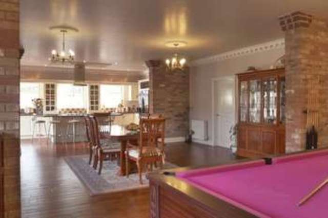  Image of 8 bedroom Detached house for sale in Leverington Common Leverington Wisbech PE13 at Leverington Common Leverington Wisbech, PE13 5DG
