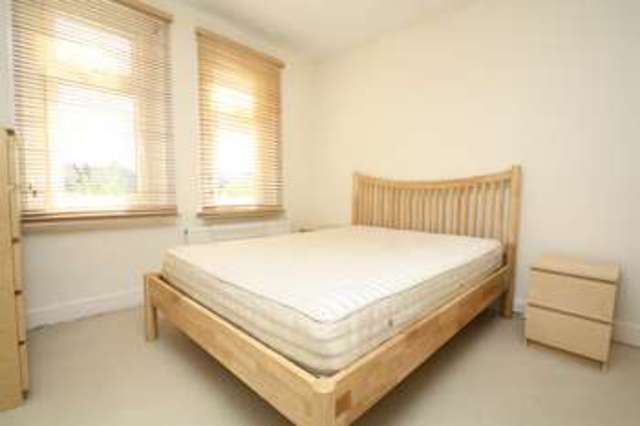  Image of 2 bedroom Property to rent in Lightcliffe Road London N13 at Lightcliffe Road London London, N13 5HD