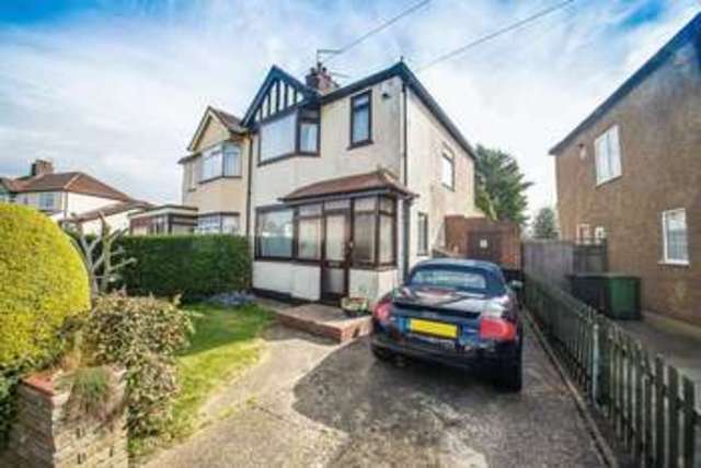  Image of 3 bedroom Semi-Detached house for sale in Linden Crescent St. Albans AL1 at Linden Crescent  St. Albans, AL1 5DD