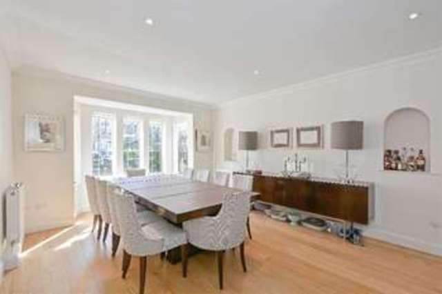  Image of 5 bedroom Detached house to rent in Linden Lea London N2 at Linden Lea Hampstead Garden Suburb Hampstead Garden Suburb, N2 0RF