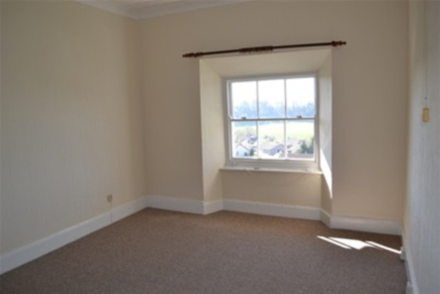  Image of 3 bedroom Flat to rent in Wadham Close Liskeard PL14 at Liskeard, PL14 3BE