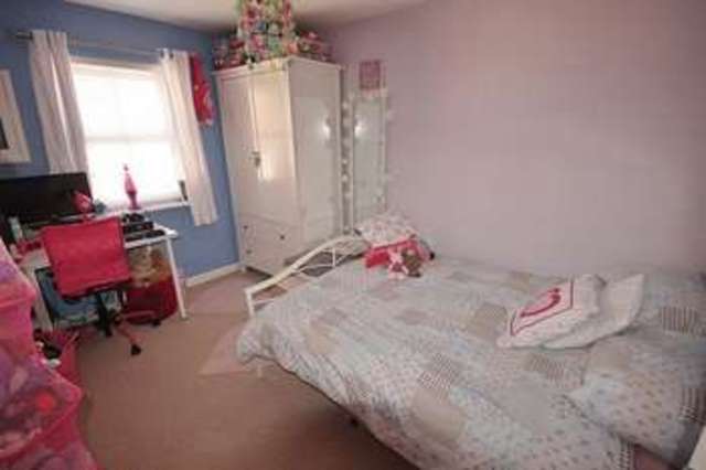  Image of 3 bedroom Detached house for sale in Little Linns Marston Moretaine Bedford MK43 at Little Linns  Marston Moretaine, MK43 0XS