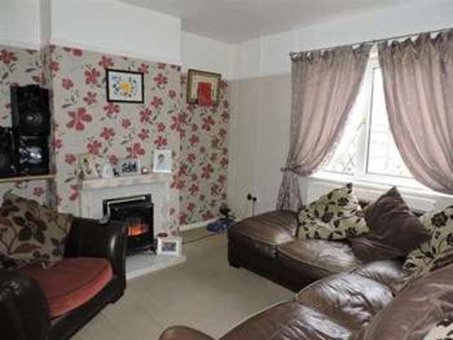  Image of 2 bedroom Property for sale in Llewellyn Road Penllergaer Swansea SA4 at Llewellyn Road Penllergaer Swansea, SA4 9BB
