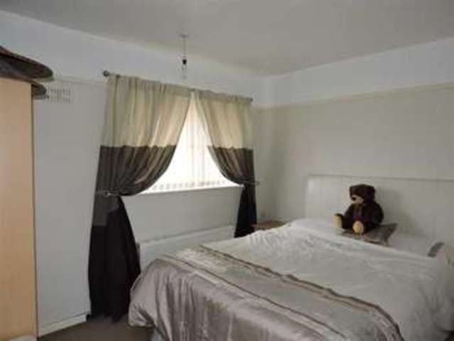  Image of 2 bedroom Property for sale in Llewellyn Road Penllergaer Swansea SA4 at Llewellyn Road Penllergaer Swansea, SA4 9BB