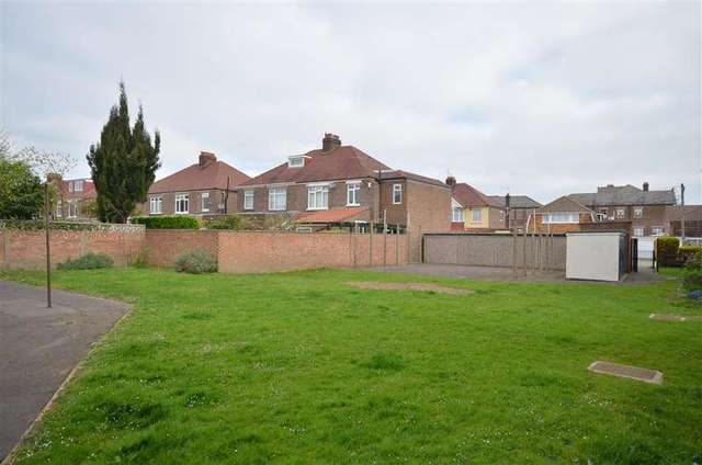  Image of 2 bedroom Flat for sale in London Road Portsmouth PO2 at Portsmouth Hampshire Portsmouth, PO2 9SD