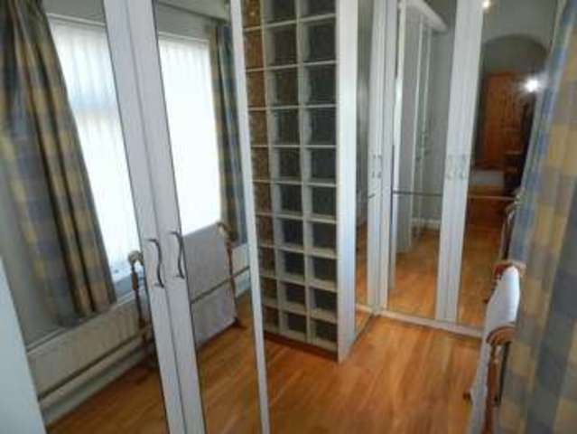 Image of 3 bedroom Terraced house for sale in Luton Road Toddington Dunstable LU5 at Luton Road  Toddington, LU5 6DF