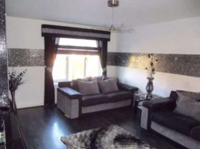  Image of 3 bedroom End of Terrace for sale in Macarthur Wynd Cambuslang Glasgow G72 at Cambuslang Glasgow Cambuslang, G72 7GA
