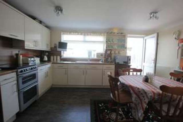  Image of 3 bedroom Terraced house for sale in Main Road Bilton Hull HU11 at Main Road Bilton Hull, HU11 4AQ
