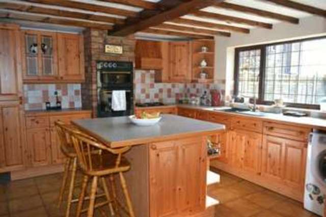  Image of 3 bedroom Cottage for sale in Main Street Howsham Market Rasen LN7 at Main Street Howsham Market Rasen, LN7 6LE