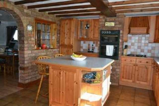  Image of 3 bedroom Cottage for sale in Main Street Howsham Market Rasen LN7 at Main Street Howsham Market Rasen, LN7 6LE