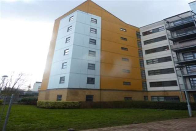  Image of 2 bedroom Flat to rent in Maltings Close London E3 at London, E3 3TD
