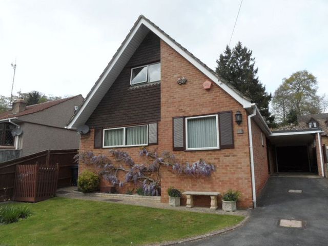  Image of 4 bedroom Detached house for sale in Marlow Bottom Marlow SL7 at Marlow Bottom Road  Marlow Bottom, SL7 3NB