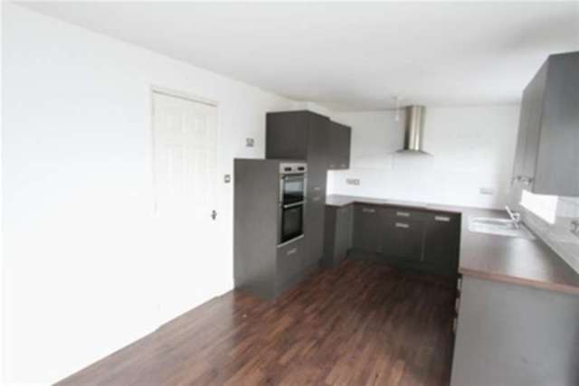  Image of 3 bedroom Detached house to rent in May Tree Lane Waterthorpe Sheffield S20 at Sheffield, S20 7HA