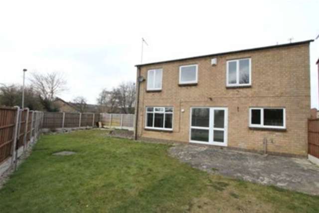  Image of 3 bedroom Detached house to rent in May Tree Lane Waterthorpe Sheffield S20 at Sheffield, S20 7HA