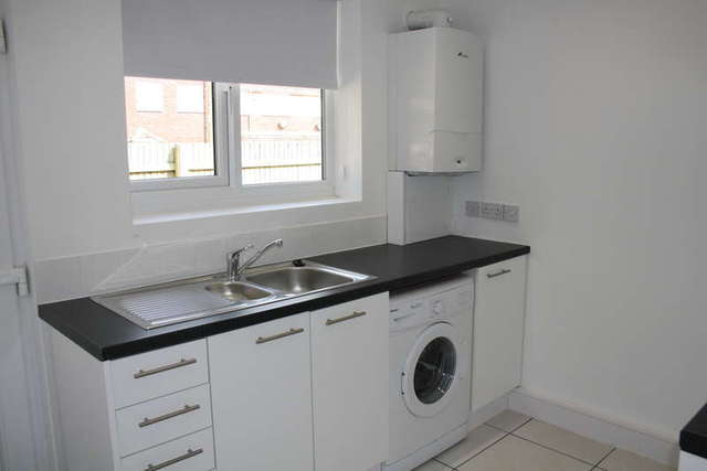  Image of 3 bedroom Bungalow to rent in Megan Road West End Southampton SO30 at West End Southampton Southampton, SO30 3FR