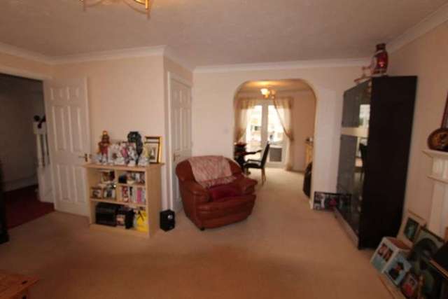  Image of 4 bedroom Detached house to rent in Spencer Drive Midsomer Norton Radstock BA3 at Midsomer Norton Radstock Somerset, BA3 2DN