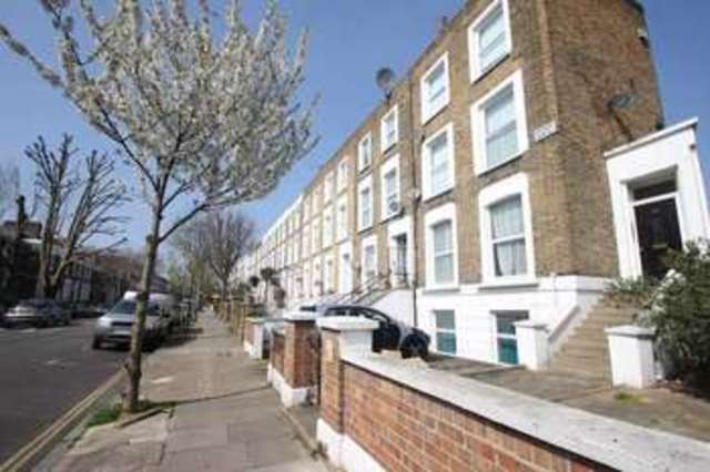  Image of Studio flat to rent in Mildmay Road London N1 at London N1 4NG Islington, N1 4NG