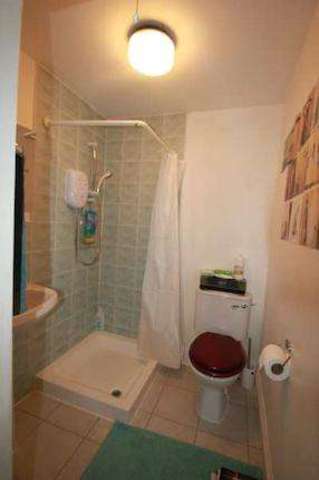  Image of Studio flat to rent in Mildmay Road London N1 at London N1 4NG Islington, N1 4NG