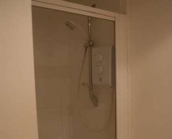  Image of 3 bedroom Flat to rent in Millstone Lane Leicester LE1 at Millstone Lane  Leicester, LE1 5JN