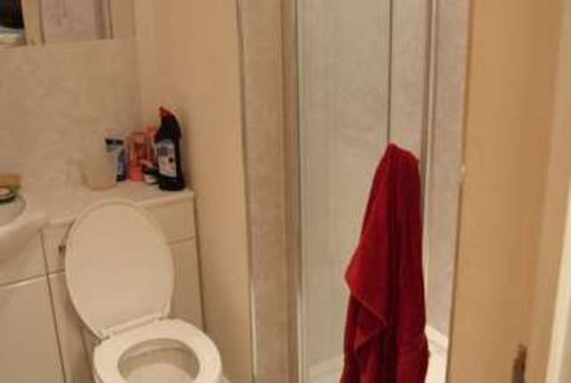  Image of 3 bedroom Flat to rent in Millstone Lane Leicester LE1 at Millstone Lane  Leicester, LE1 5JN
