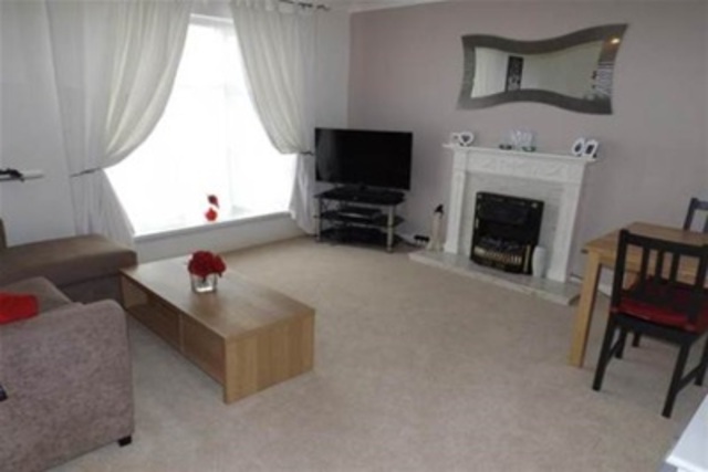  Image of 1 bedroom Flat to rent in Ashley Road Parkstone Poole BH14 at Poole, BH14 9BZ