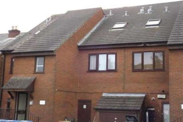  Image of 1 bedroom Flat to rent in Ashley Road Parkstone Poole BH14 at Poole, BH14 9BZ