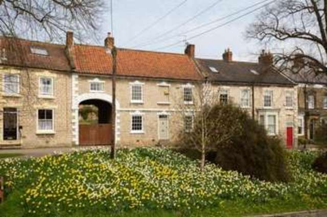  Image of 5 bedroom Property for sale in Potter Hill Pickering YO18 at 39 Potter Hill  Pickering, YO18 8AD