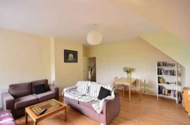  Image of 3 bedroom Flat to rent in Mount View Road London N4 at Mount View Road  London, N4 4SL