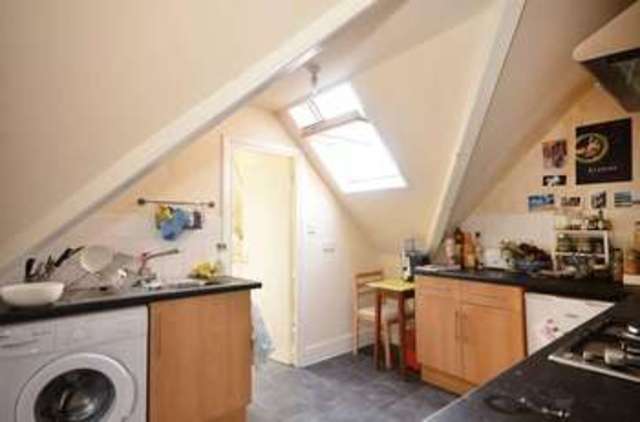  Image of 3 bedroom Flat to rent in Mount View Road London N4 at Mount View Road  London, N4 4SL