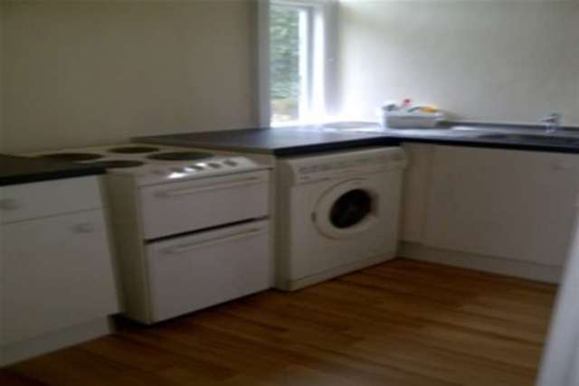  Image of 1 bedroom Flat to rent in New Dover Road Canterbury CT1 at Canterbury, CT1 3DZ