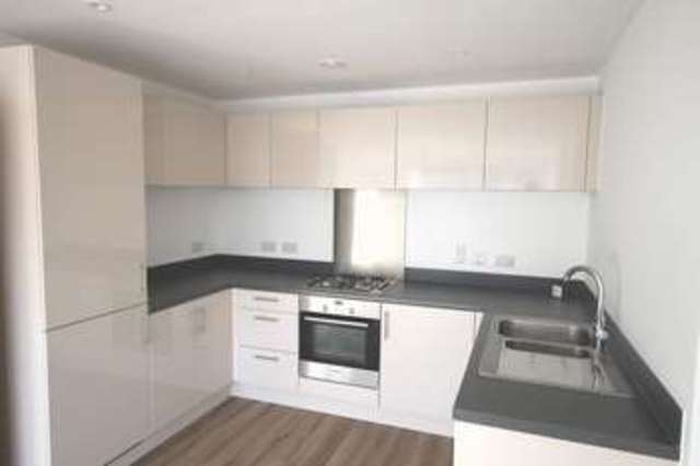  Image of 2 bedroom Flat to rent in Newfoundland Way Portishead Bristol BS20 at Newfoundland Way Portishead Portishead, BS20 7QF