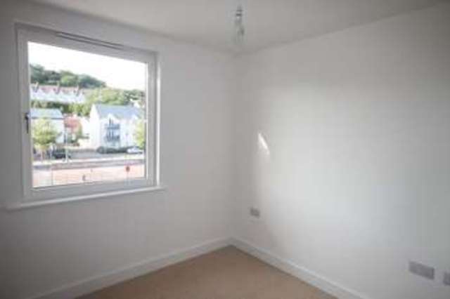 Image of 2 bedroom Flat to rent in Newfoundland Way Portishead Bristol BS20 at Newfoundland Way Portishead Portishead, BS20 7QF