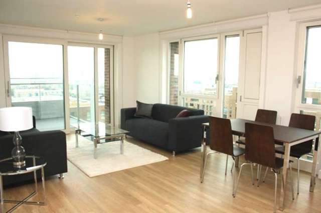  Image of 3 bedroom Flat to rent in Jefferson Plaza London E3 at Marner Point  Bow, E3 3QB