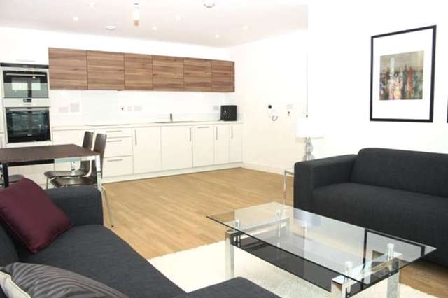  Image of 3 bedroom Flat to rent in Jefferson Plaza London E3 at Marner Point  Bow, E3 3QB