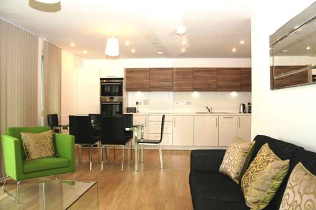  Image of 3 bedroom Flat to rent in Jefferson Plaza London E3 at Marner Point  Bow, E3 3QE