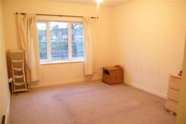  Image of 2 bedroom Flat to rent in Rea Road Northfield Birmingham B31 at Birmingham, B31 2PW