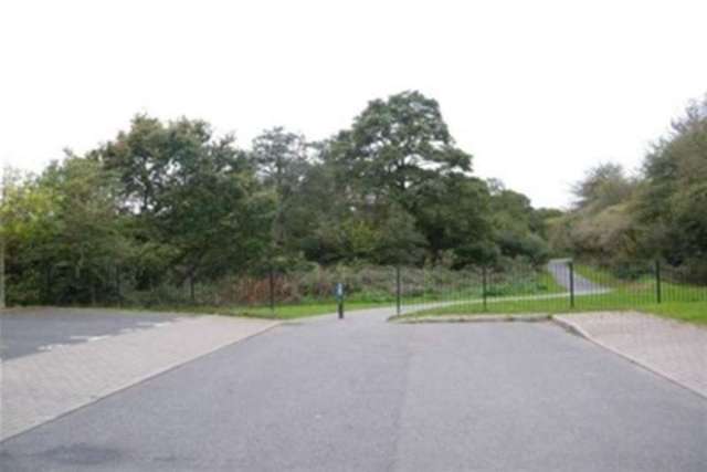  Image of 2 bedroom Flat to rent in Rea Road Northfield Birmingham B31 at Birmingham, B31 2PW