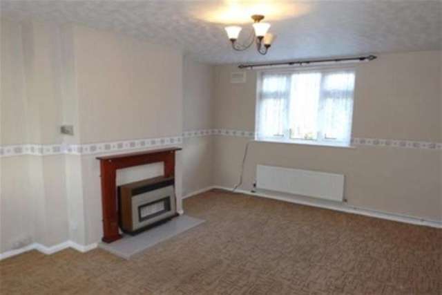  Image of 3 bedroom Semi-Detached house to rent in Oak Avenue Blidworth Mansfield NG21 at Mansfield, NG21 0TN