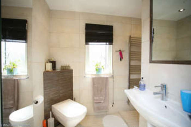  Image of 4 bedroom Detached house to rent in Oakhurst Maidenhead SL6 at Maidenhead Berkshire Maidenhead, SL6 8HY