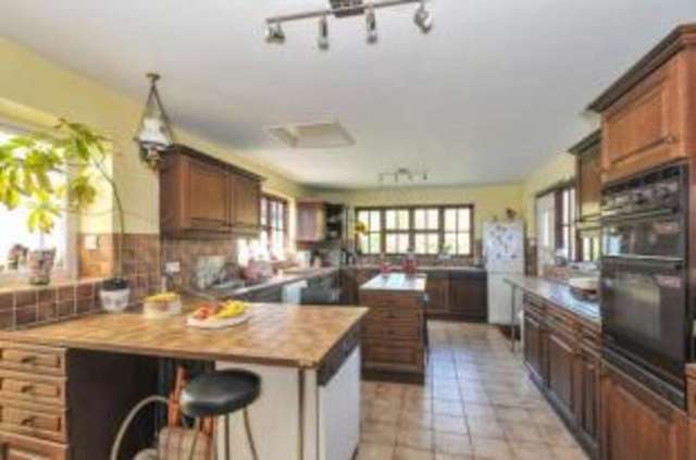  Image of 4 bedroom Detached house for sale in Oakley Road Bromley BR2 at Bromley  Bromley Common, BR2 8HG