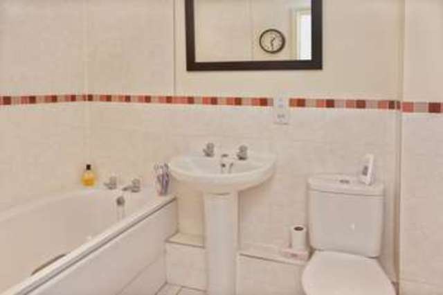  Image of 2 bedroom Flat for sale in Ock Bridge Place Abingdon OX14 at Ock Bridge Place  Abingdon, OX14 5FW