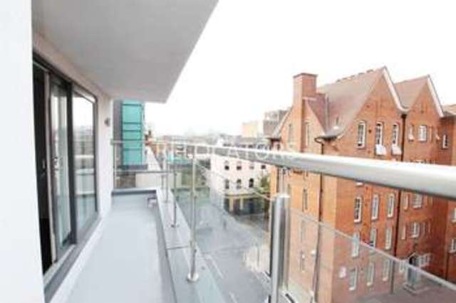 Image of 2 bedroom Flat to rent in Old Nichol Street London E2 at Old Nichol Street  London, E2 7HR