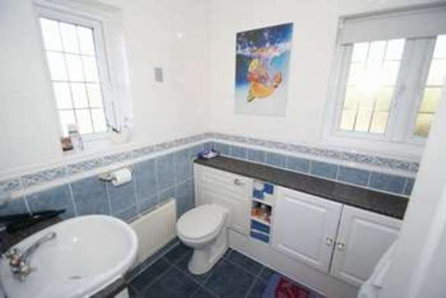  Image of 4 bedroom Semi-Detached house to rent in Orchard Close South Ockendon RM15 at Orchard Close  South Ockendon, RM15 6HS