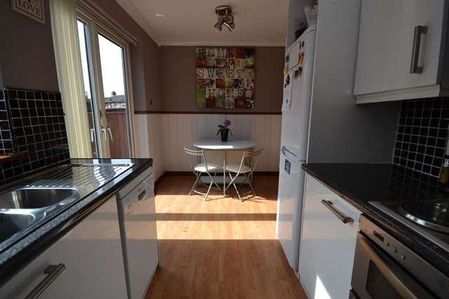  Image of 2 bedroom End of Terrace for sale in Park Avenue Lofthouse Wakefield WF3 at Lofthouse Wakefield West Yorkshire, WF3 3EU