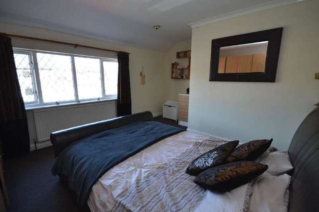 Image of 2 bedroom End of Terrace for sale in Park Avenue Lofthouse Wakefield WF3 at Lofthouse Wakefield West Yorkshire, WF3 3EU