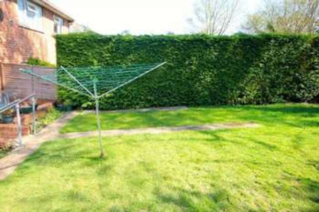  Image of 1 bedroom Flat for sale in Park Close Markyate St. Albans AL3 at Park Close Markyate St. Albans, AL3 8RG