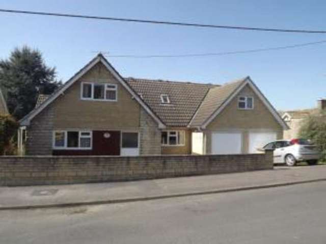  Image of 3 bedroom Detached house for sale in Park Close Tetbury GL8 at Tetbury Gloucestershire Tetbury, GL8 8HS